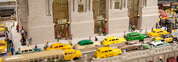 deadhead railways - model trains model train set - people in front of grand central station